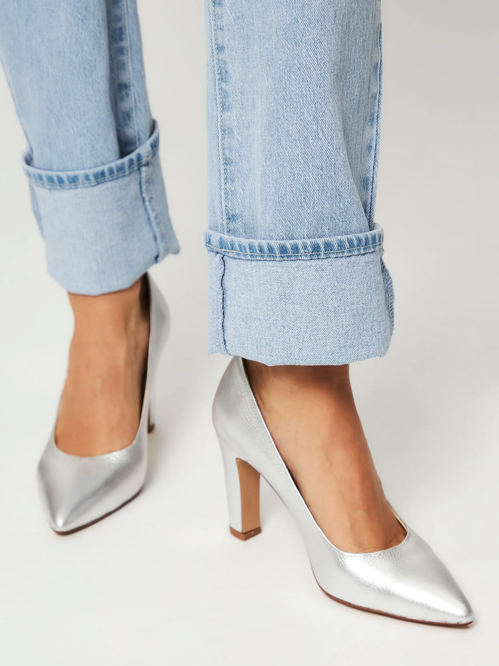 Brown Dot. Madeline, leather metallic pumps